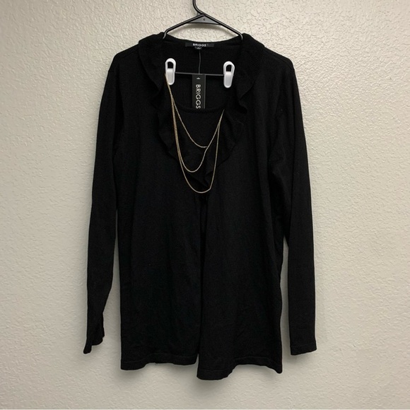 Briggs New York Sweaters - Briggs Women’s Black Scoop Neck Pullover Sweater with Gold Chains Small NWT
